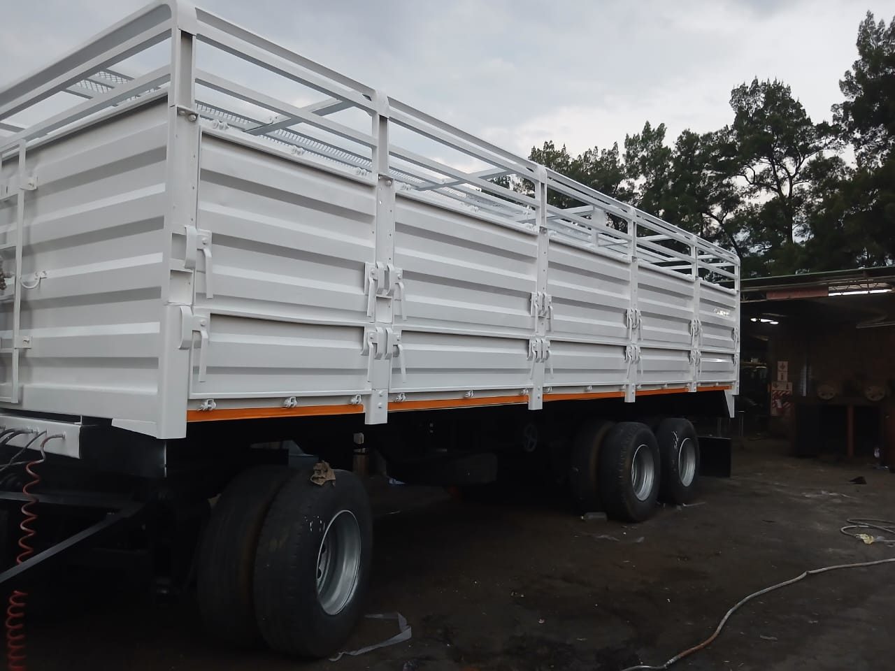 Livestock trailer, finished